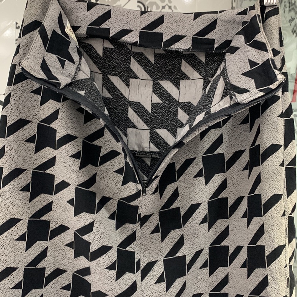 Made in π«π·VTG 90β Beautiful Grey/Black Houndstooth Wrap Skirt - Picture 9 of 13